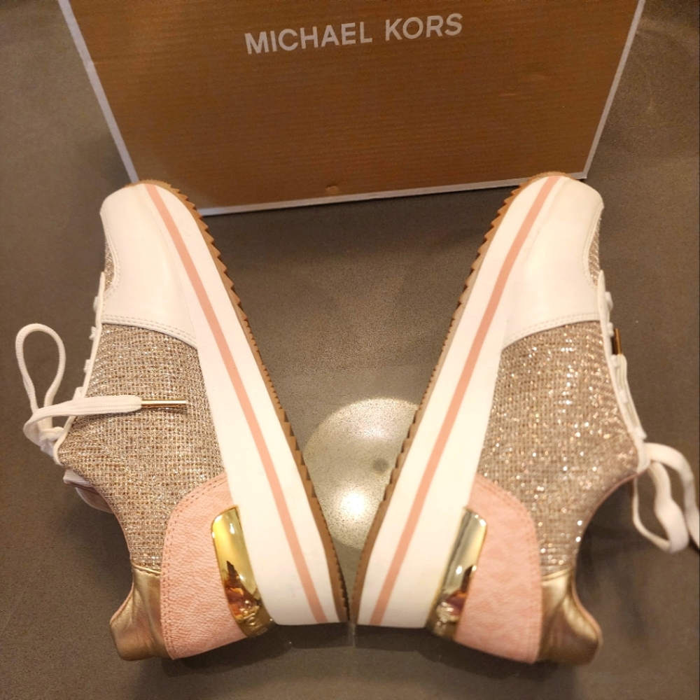🩷✨️🩷Michael Kors Monique Glitter Trainer Sneakers Brand new ✨️ size 8
